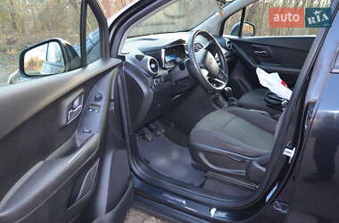 Внедорожник / Кроссовер Chevrolet Tracker 2016 в Золочеве