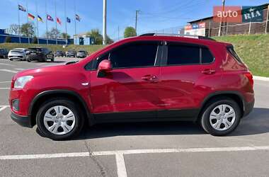 Внедорожник / Кроссовер Chevrolet Tracker 2014 в 