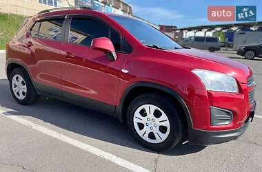 Внедорожник / Кроссовер Chevrolet Tracker 2014 в 