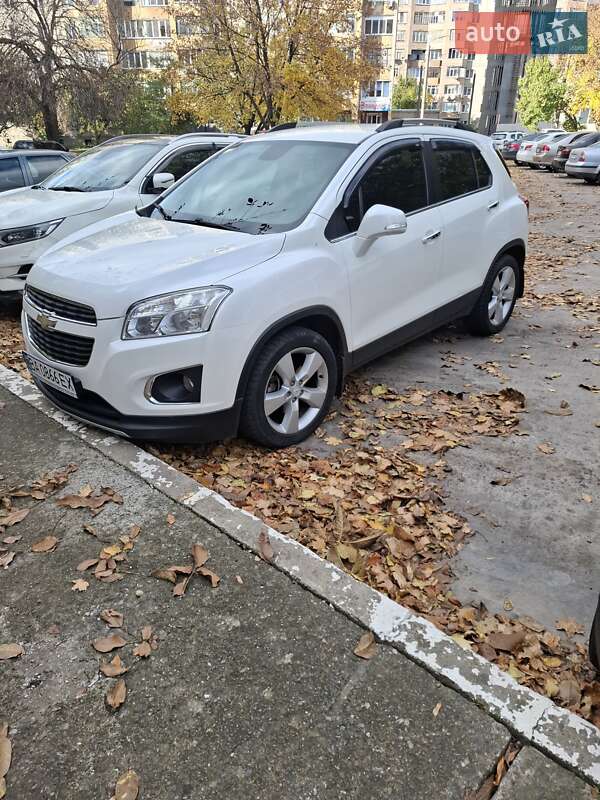 Внедорожник / Кроссовер Chevrolet Tracker 2014 в Долинской