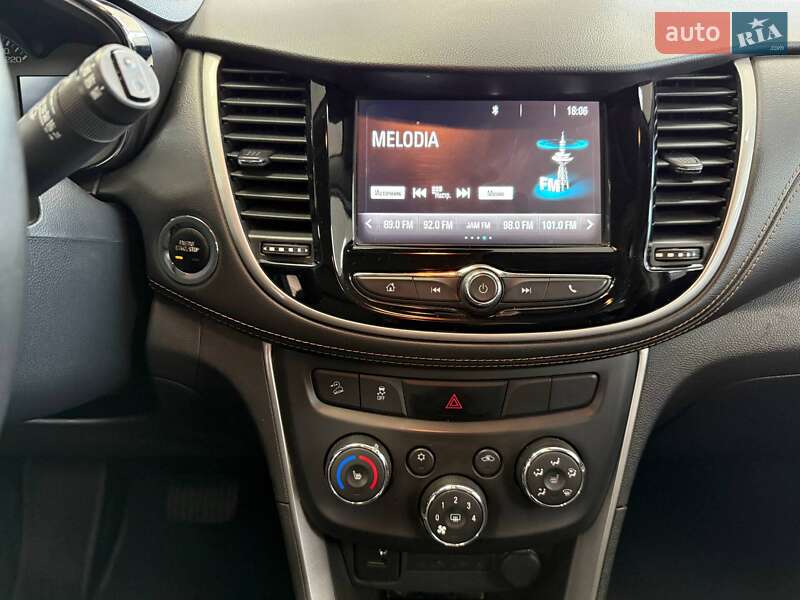 Внедорожник / Кроссовер Chevrolet Tracker 2017 в Киеве