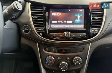 Позашляховик / Кросовер Chevrolet Tracker 2017 в  фото 29 Позашляховик / Кросовер Chevrolet Tracker 2017 в