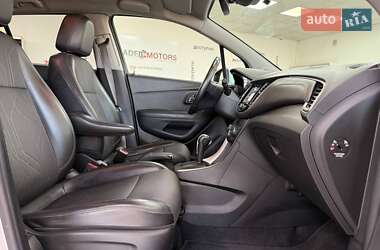 Позашляховик / Кросовер Chevrolet Tracker 2017 в  фото 34 Позашляховик / Кросовер Chevrolet Tracker 2017 в