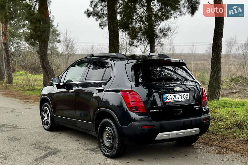 Внедорожник / Кроссовер Chevrolet Tracker 2013 в Киеве