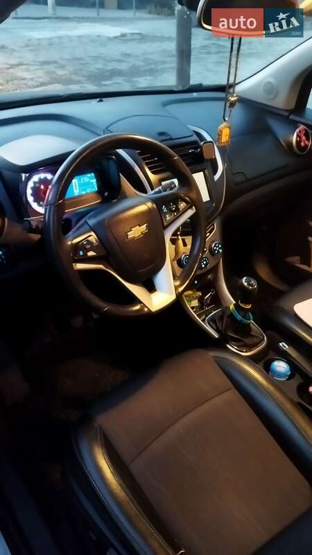 Внедорожник / Кроссовер Chevrolet Tracker 2014 в Каменец-Подольском