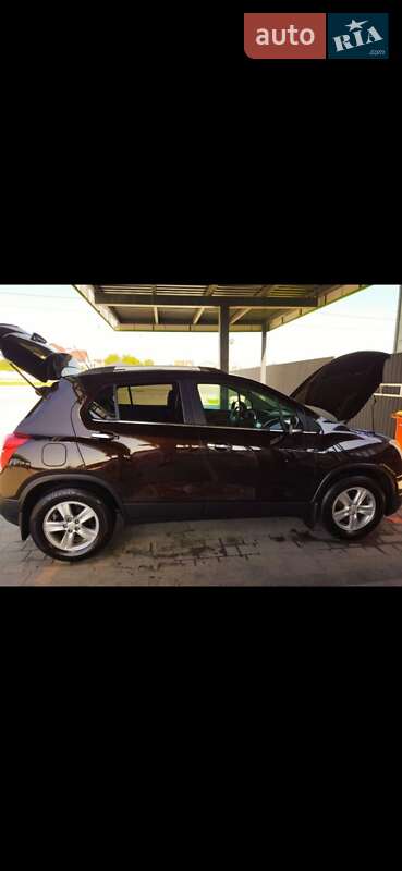 Внедорожник / Кроссовер Chevrolet Tracker 2014 в Каменец-Подольском