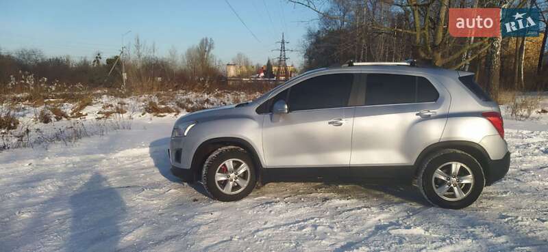 Внедорожник / Кроссовер Chevrolet Tracker 2014 в Киеве фото 2 Внедорожник / Кроссовер Chevrolet Tracker 2014 в Киеве
