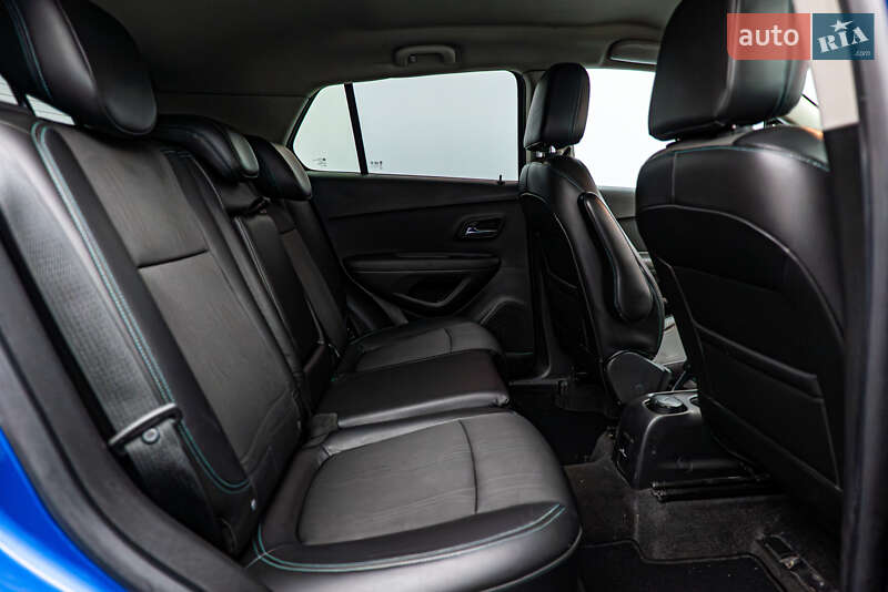 Внедорожник / Кроссовер Chevrolet Tracker 2013 в Киеве