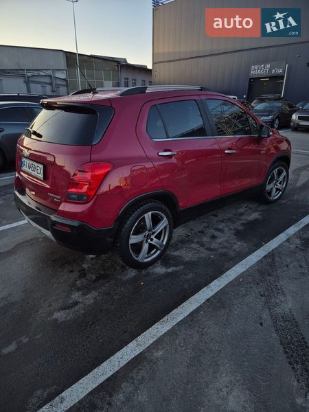 Внедорожник / Кроссовер Chevrolet Tracker 2014 в Обухове