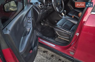 Внедорожник / Кроссовер Chevrolet Tracker 2014 в Обухове