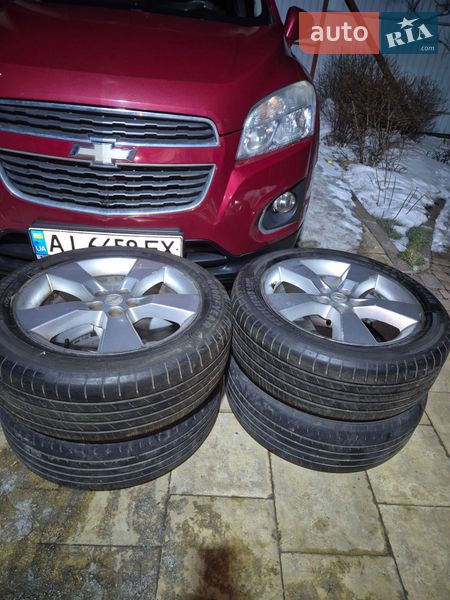 Внедорожник / Кроссовер Chevrolet Tracker 2014 в Обухове