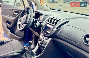 Позашляховик / Кросовер Chevrolet Tracker 2014 в Києві