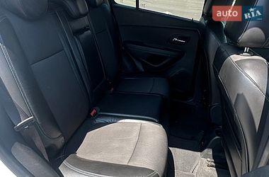 Позашляховик / Кросовер Chevrolet Tracker 2013 в Києві