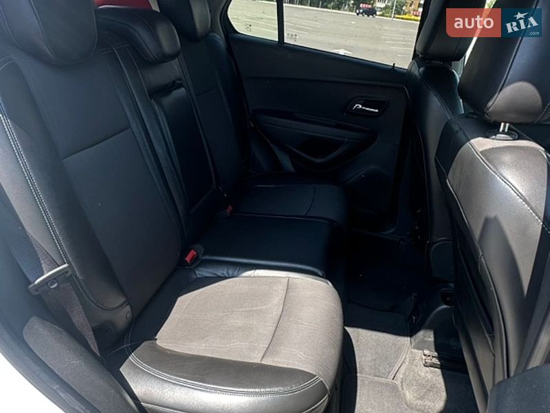 Позашляховик / Кросовер Chevrolet Tracker 2013 в Києві
