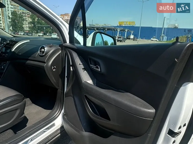 Chevrolet Tracker 2013 VIN KL1BG7689DB167382 фото оголошення 9 з 43