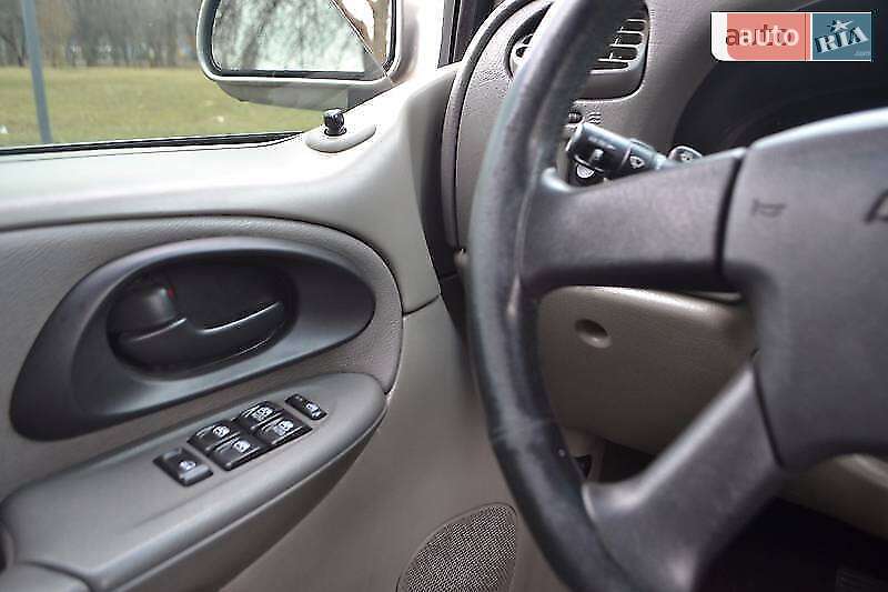 Внедорожник / Кроссовер Chevrolet TrailBlazer 2003 в Киеве