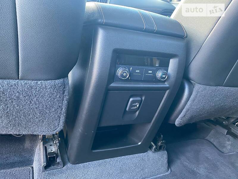 Позашляховик / Кросовер Chevrolet Traverse 2019 в Харкові