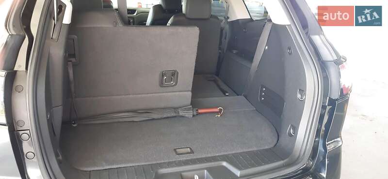 Внедорожник / Кроссовер Chevrolet Traverse 2017 в Киеве