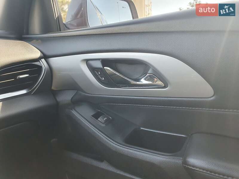 Внедорожник / Кроссовер Chevrolet Traverse 2022 в Николаеве