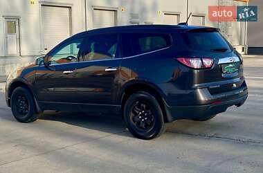 Позашляховик / Кросовер Chevrolet Traverse 2017 в 