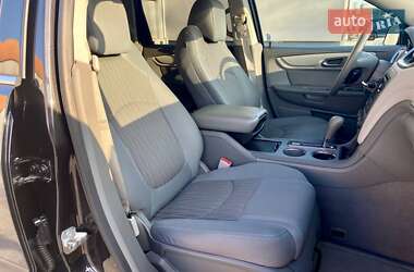 Позашляховик / Кросовер Chevrolet Traverse 2017 в 