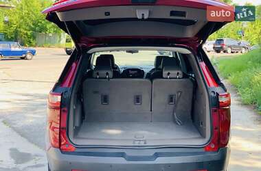 Внедорожник / Кроссовер Chevrolet Traverse 2020 в 
