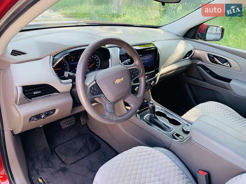 Внедорожник / Кроссовер Chevrolet Traverse 2020 в Киеве