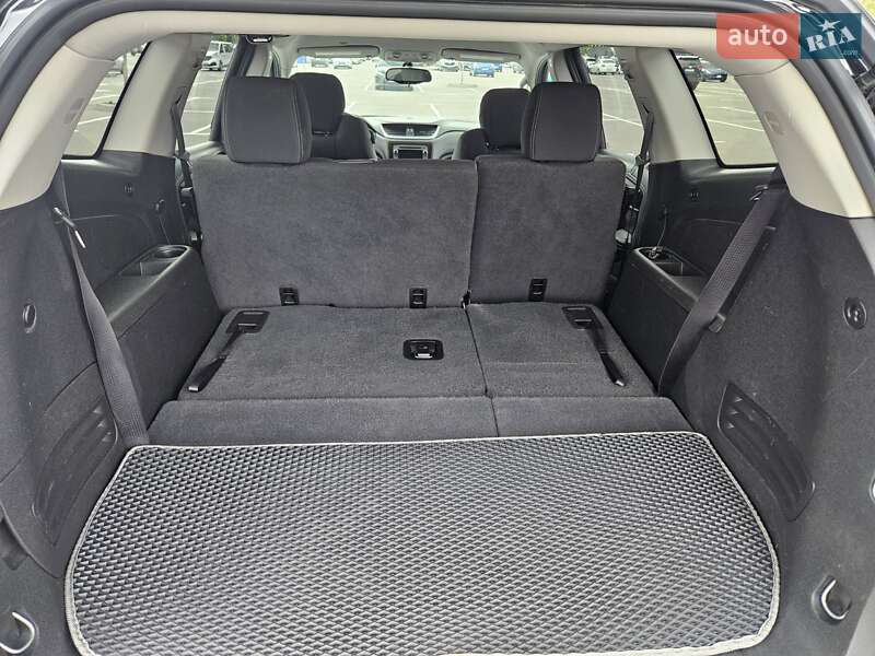 Позашляховик / Кросовер Chevrolet Traverse 2016 в Києві фото 21 Позашляховик / Кросовер Chevrolet Traverse 2016 в Києві