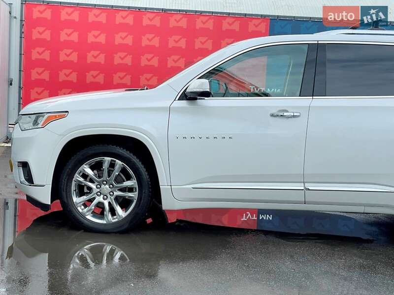 Внедорожник / Кроссовер Chevrolet Traverse 2018 в Киеве