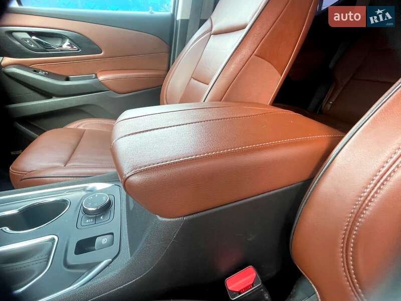 Внедорожник / Кроссовер Chevrolet Traverse 2018 в Киеве