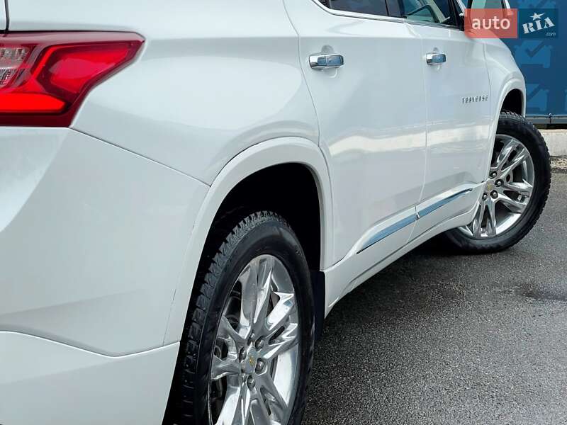 Внедорожник / Кроссовер Chevrolet Traverse 2018 в Киеве