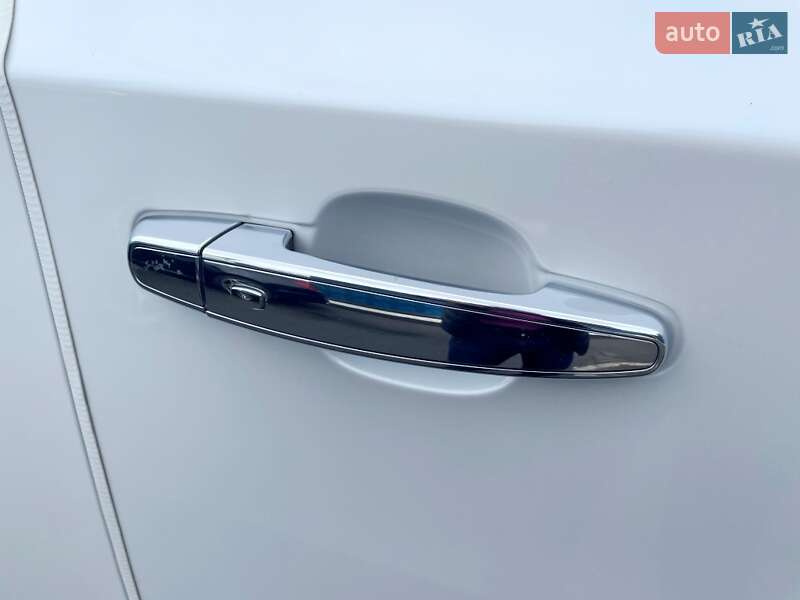 Внедорожник / Кроссовер Chevrolet Traverse 2018 в Киеве