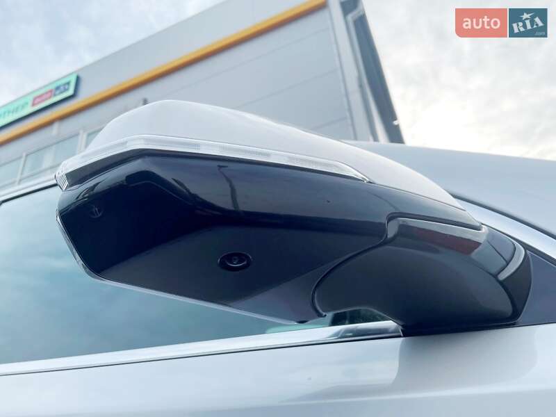 Внедорожник / Кроссовер Chevrolet Traverse 2018 в Киеве