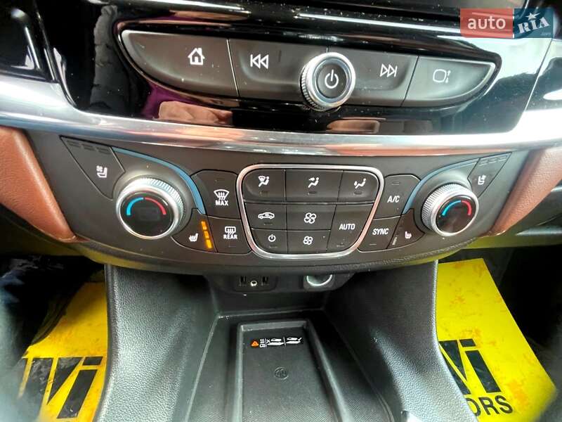 Внедорожник / Кроссовер Chevrolet Traverse 2018 в Киеве
