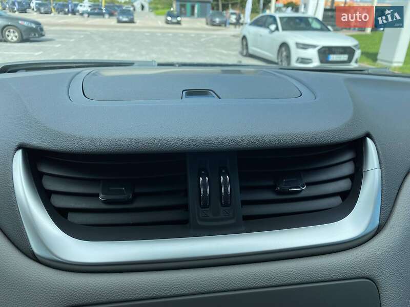 Позашляховик / Кросовер Chevrolet Traverse 2017 в Києві фото 32 Позашляховик / Кросовер Chevrolet Traverse 2017 в Києві