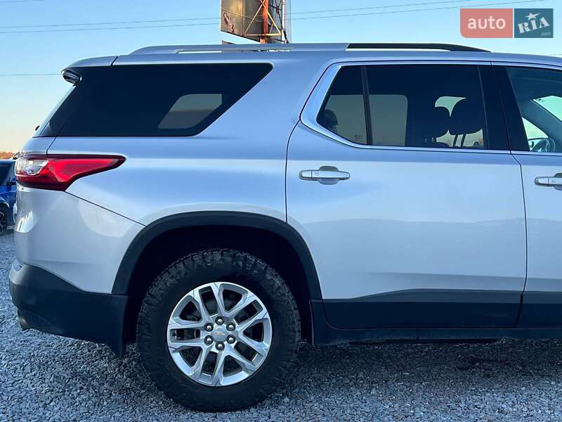 Внедорожник / Кроссовер Chevrolet Traverse 2017 в Львове