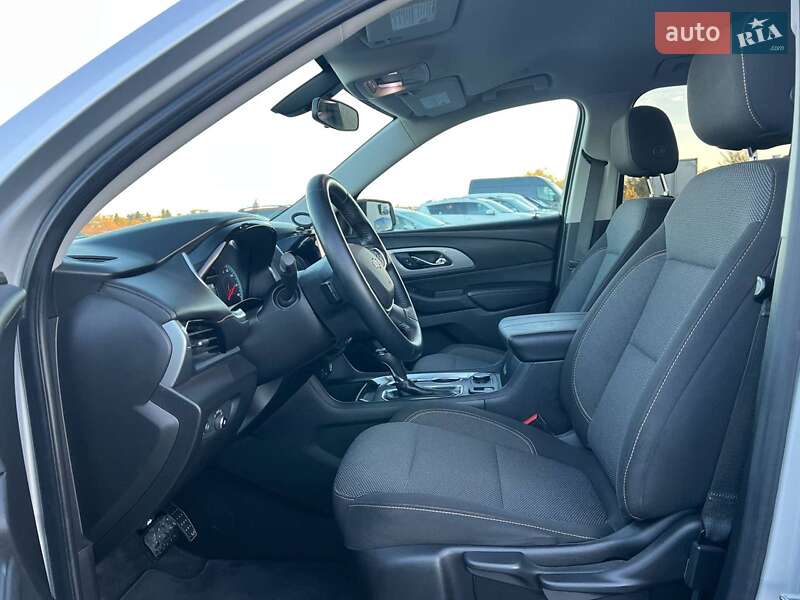 Внедорожник / Кроссовер Chevrolet Traverse 2017 в Львове