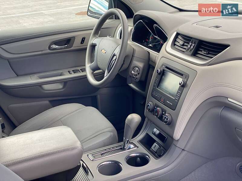 Внедорожник / Кроссовер Chevrolet Traverse 2017 в Киеве