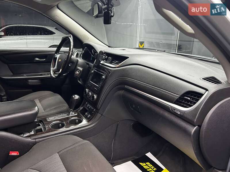 Позашляховик / Кросовер Chevrolet Traverse 2015 в Чернівцях фото 16 Позашляховик / Кросовер Chevrolet Traverse 2015 в Чернівцях
