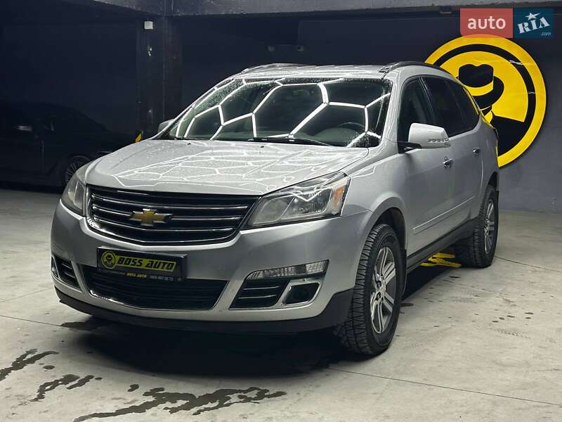 Внедорожник / Кроссовер Chevrolet Traverse 2015 в Черновцах