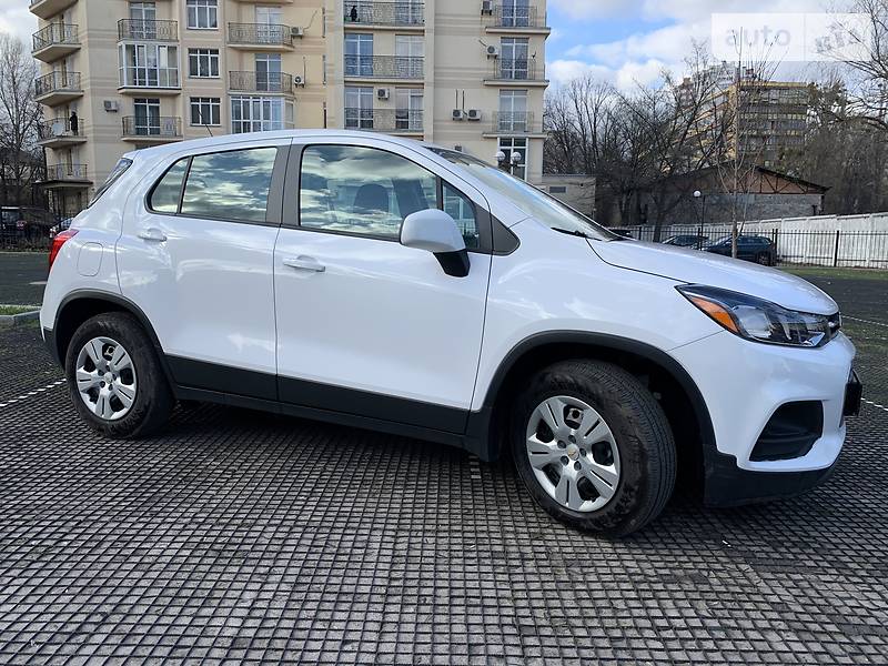 Позашляховик / Кросовер Chevrolet Trax 2018 в 