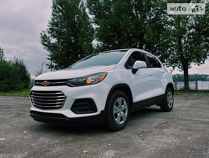 Внедорожник / Кроссовер Chevrolet Trax 2017 в 