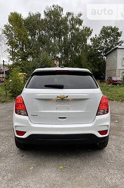 Внедорожник / Кроссовер Chevrolet Trax 2017 в 