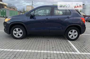 Внедорожник / Кроссовер Chevrolet Trax 2017 в Киеве