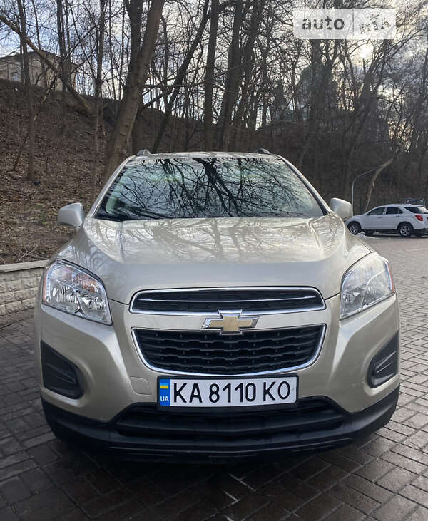 Позашляховик / Кросовер Chevrolet Trax 2015 в Києві