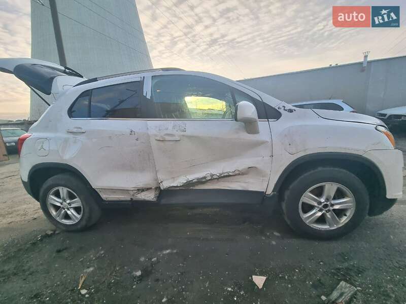 Позашляховик / Кросовер Chevrolet Trax 2016 в Києві фото 6 Позашляховик / Кросовер Chevrolet Trax 2016 в Києві