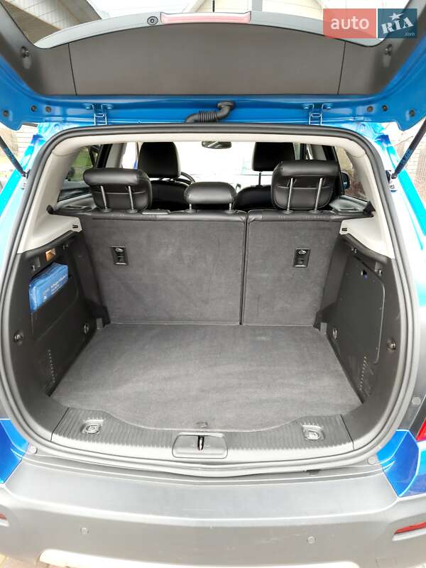 Позашляховик / Кросовер Chevrolet Trax 2013 в Золочеві