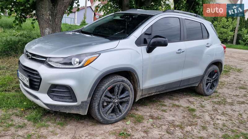 Внедорожник / Кроссовер Chevrolet Trax 2017 в Киеве