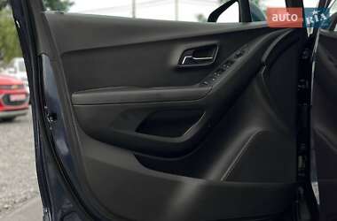 Позашляховик / Кросовер Chevrolet Trax 2018 в 