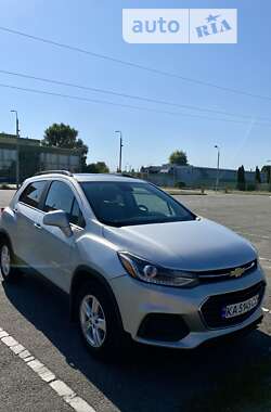 Внедорожник / Кроссовер Chevrolet Trax 2018 в Киеве